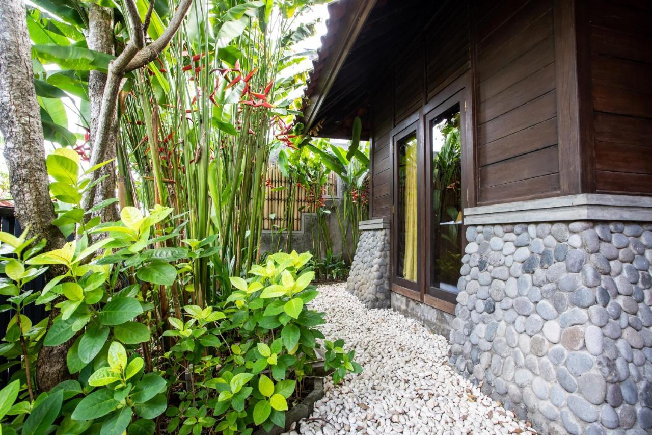 Thirani Villa Seminyak (Bali)