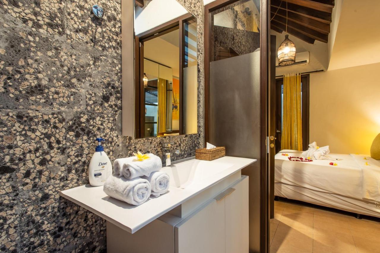 Thirani Seminyak (Bali)